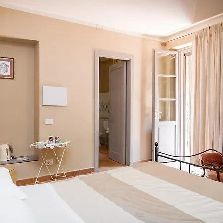Antica Pinciana Agriturismo לינה וארוחת בוקר קפאלביו